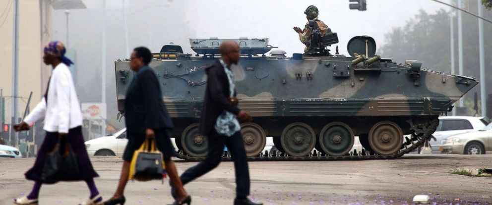 zimbabwe-military-presence-ap-jef-171115_12x5_992