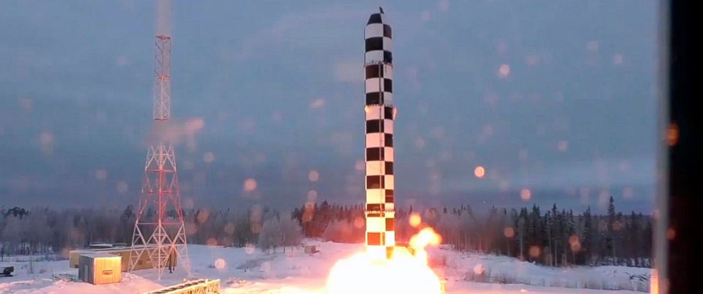 russia-missile-epa-jef-180301_31x13_992