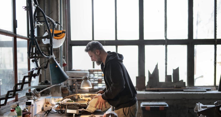 5 Must-Have Metalworking Tools for Beginners