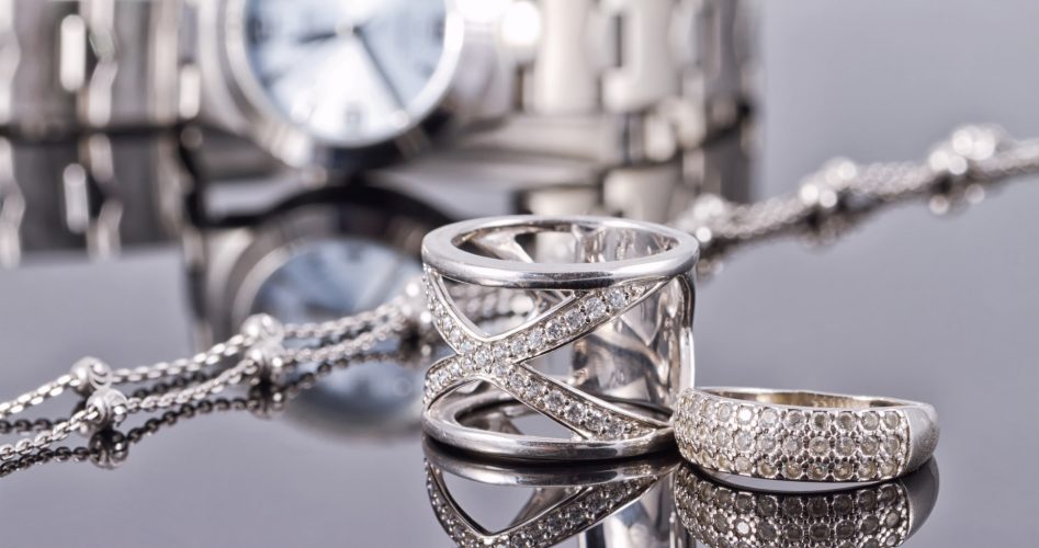 How to Keep Your Silver Jewelry Looking Shiny